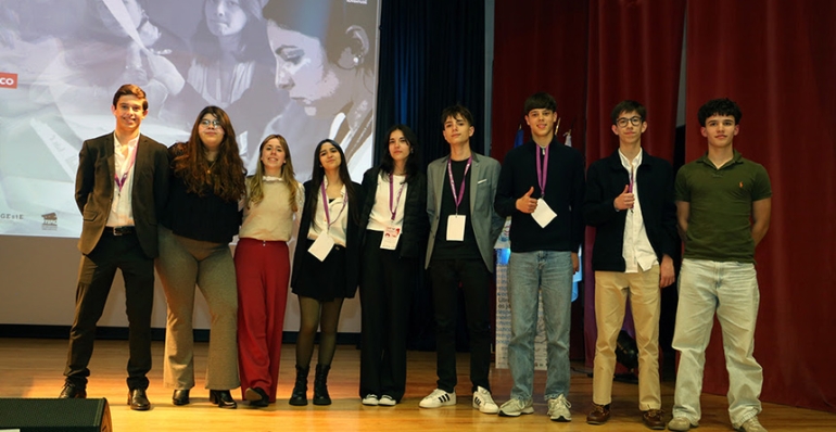 Alunos do Agrupamento de Escolas de Sertã vencem sessão distrital do Parlamento dos Jovens