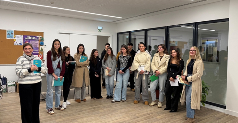 Camões “Invade” Salas de Aula da Sertã para Celebrar os 502 Anos do Poeta