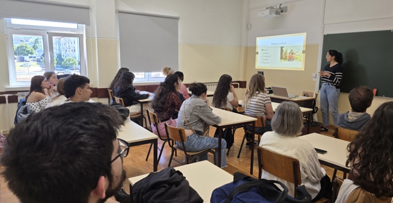 Sertã: aula de Educação Física transforma-se em espaço de debate sobre relações saudáveis e relações tóxicas, no âmbito do Programa de Educação Sexual